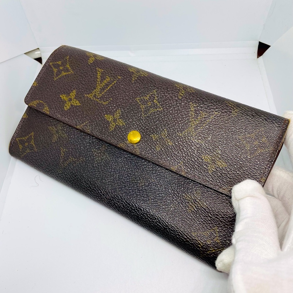 Louis Vuitton Long Monogram wallet